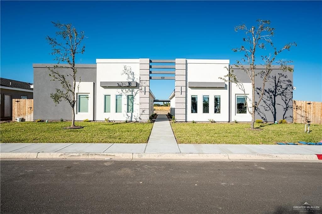 A gated fourplex in McAllen suitable for house-hacking